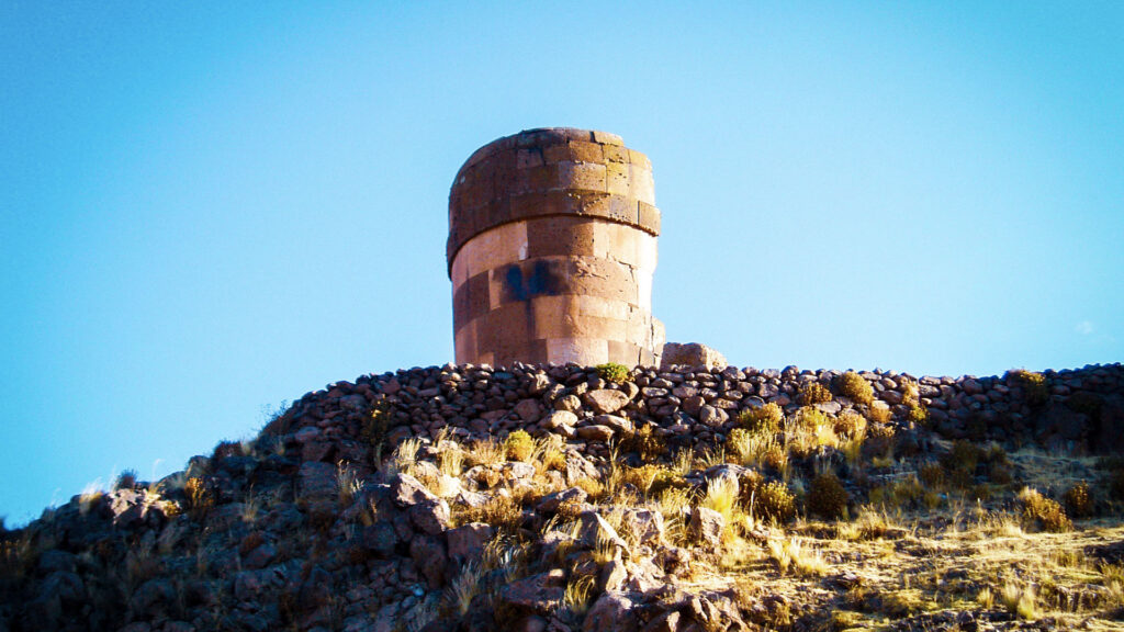 Sillustani in route